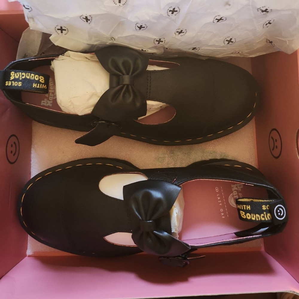 DR. MARTENS BETHAN LAZY OAF LEATHER MARY JANES